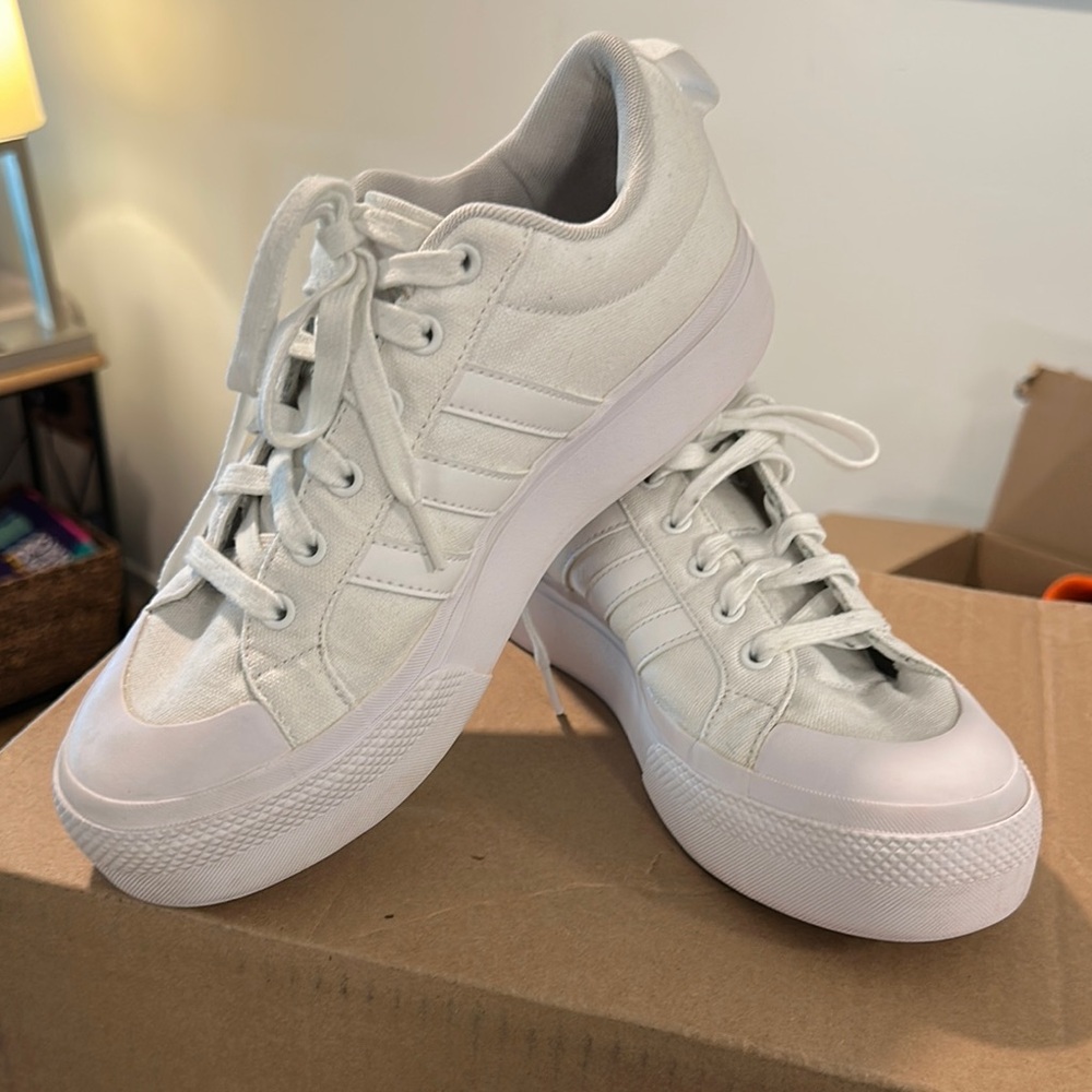 Adidas Bravada 2.0 Platform Sneaker